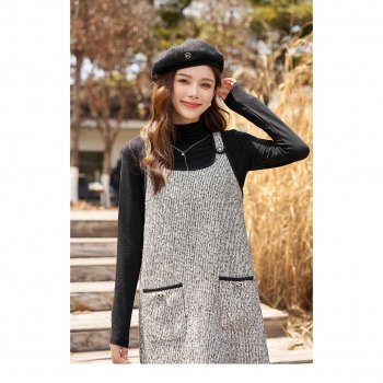 Elegant Women’s Knee-Length Tweed Suspender Dress