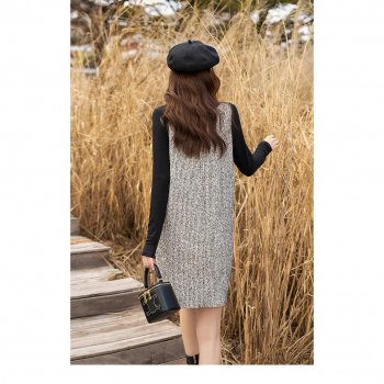 Elegant Women’s Knee-Length Tweed Suspender Dress